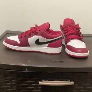 AIR JORDAN 1 LOW GS 'NOBLE RED'